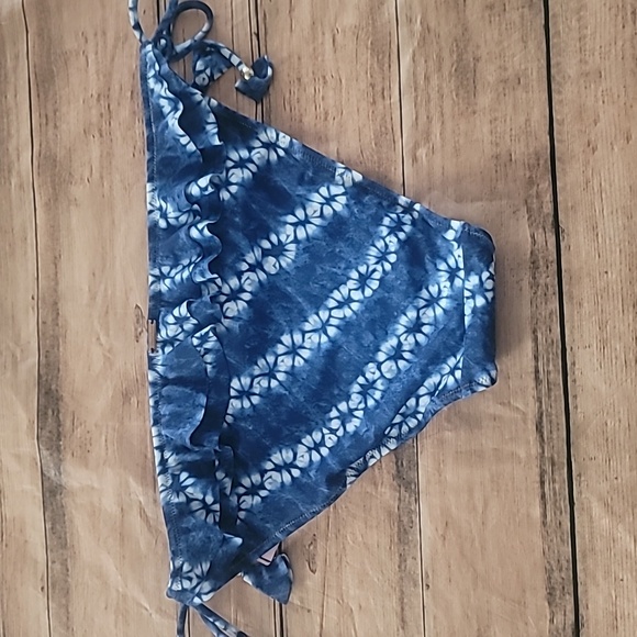 Victorias Secret Bikini - Picture 3 of 8